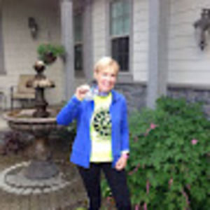 Meet your Posher, Christine